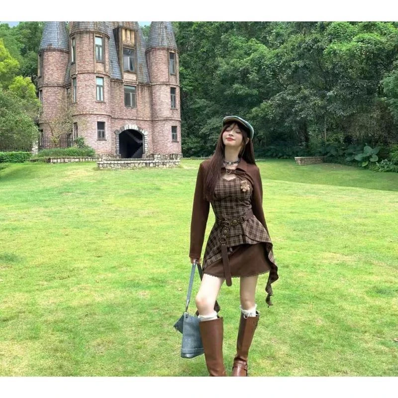 复古咖色格纹吊带连衣裙女秋季短款外套