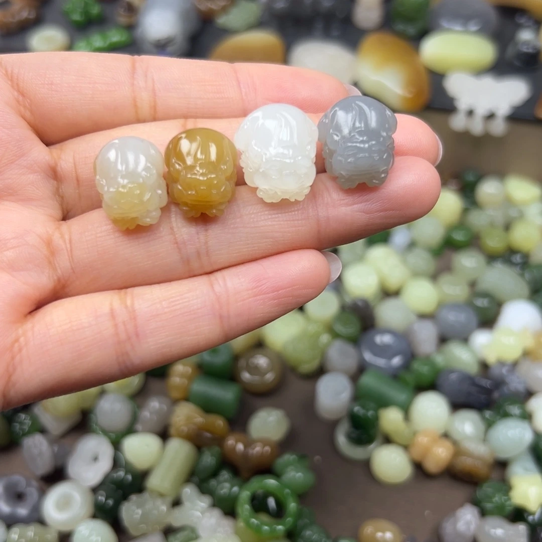 和田玉未镶嵌颈饰150一个多样性发其一