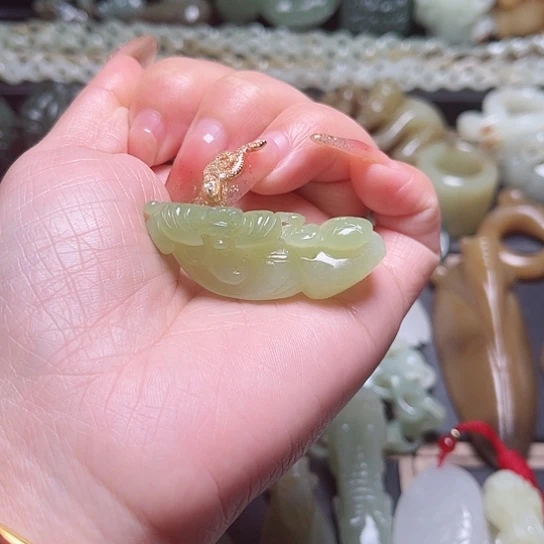 【闪购商品】和田玉吊坠(不含链)未镶嵌那****归