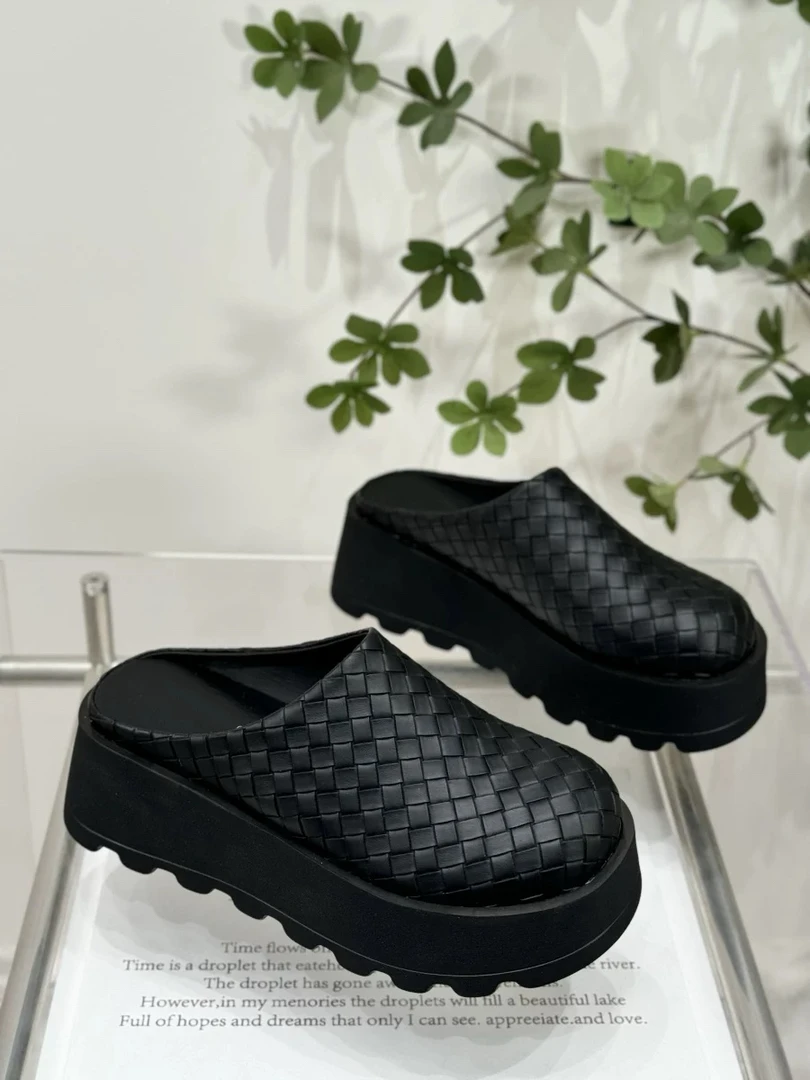 复古厚底编织包头半拖鞋女2025新款春夏百搭懒人外穿一脚蹬凉拖鞋