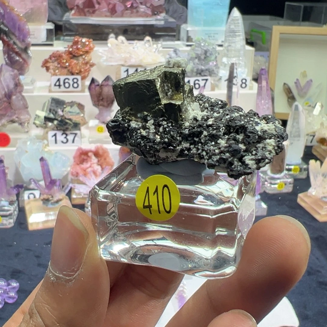 珠宝半成品水晶未镶嵌