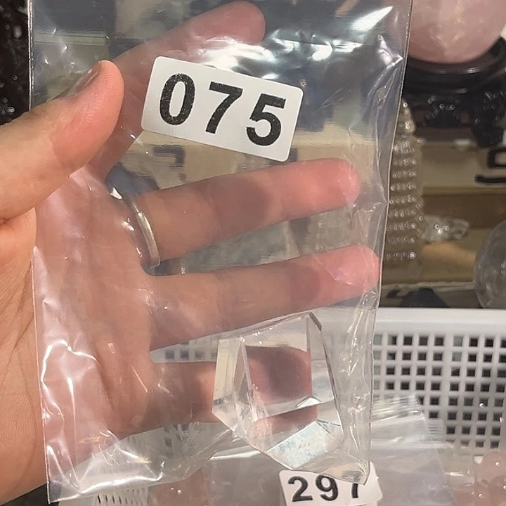 未镶嵌水晶大型摆件（非配饰）