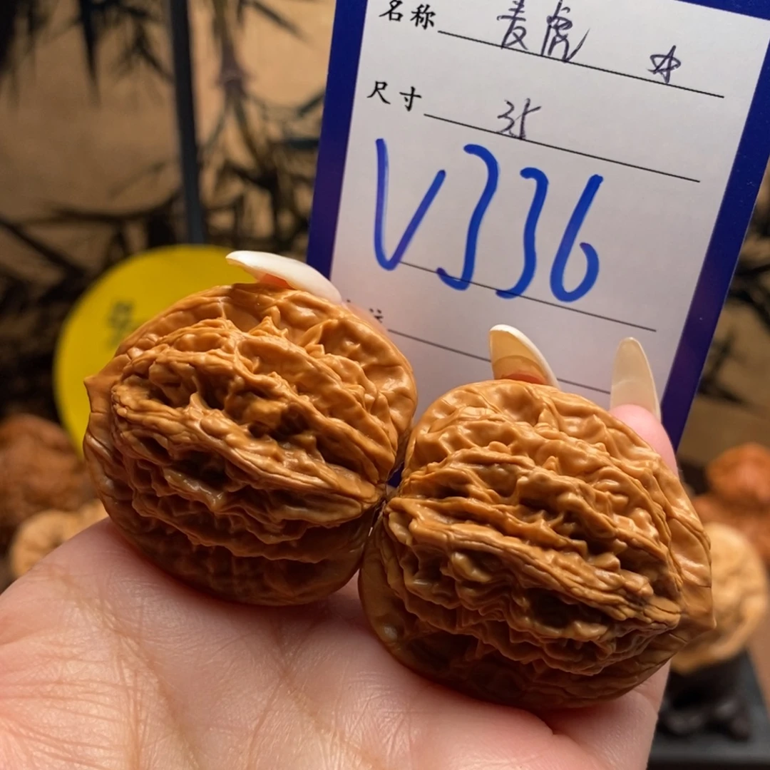 文玩核桃把件麦虎35