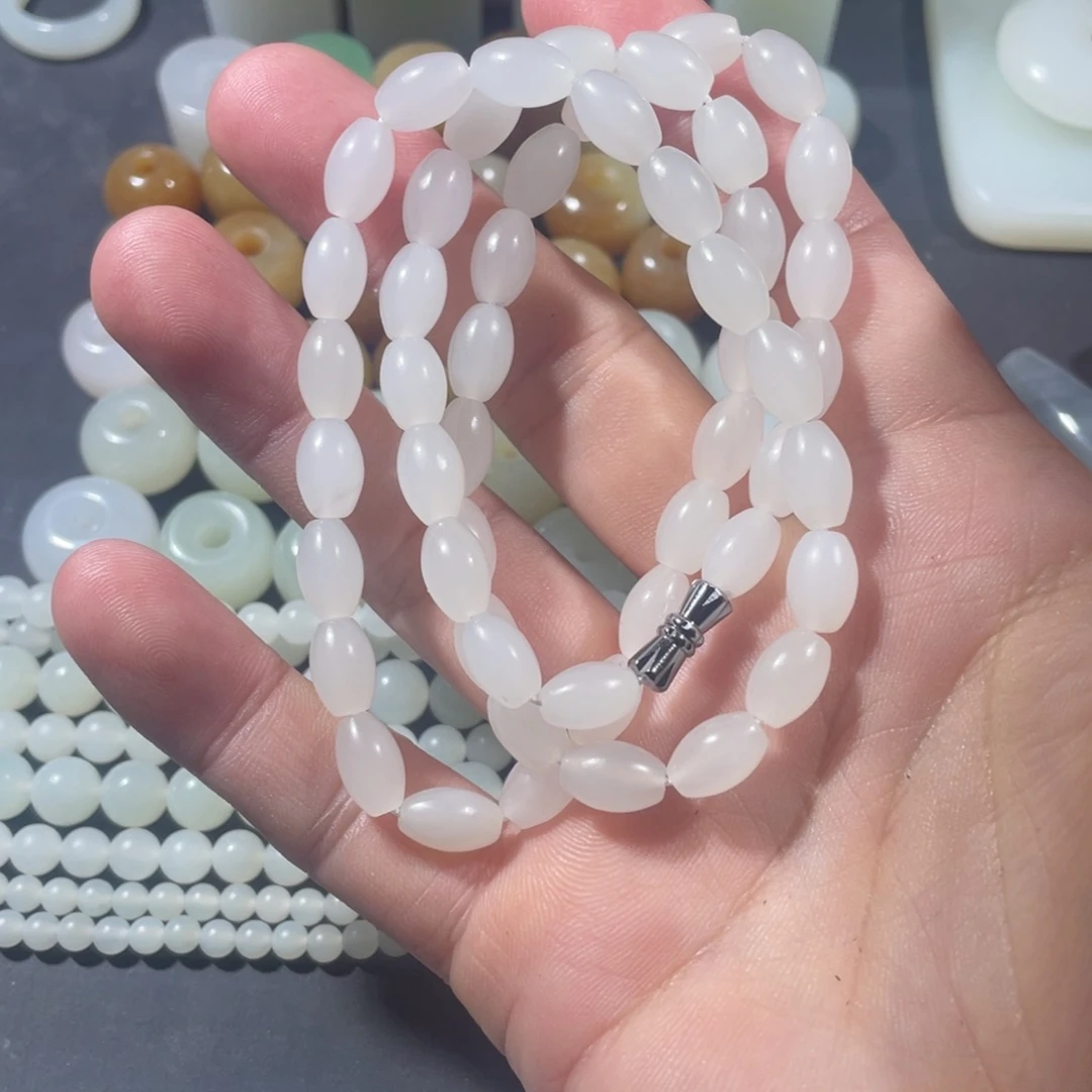 和田玉未镶嵌吊坠(不含链)米粒