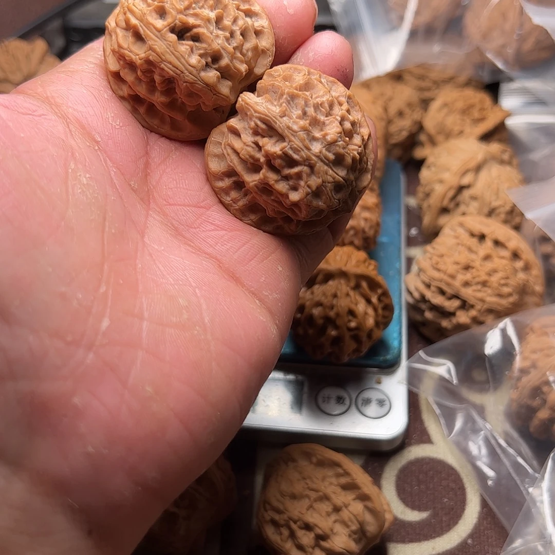 我****文玩核桃老树苹果园