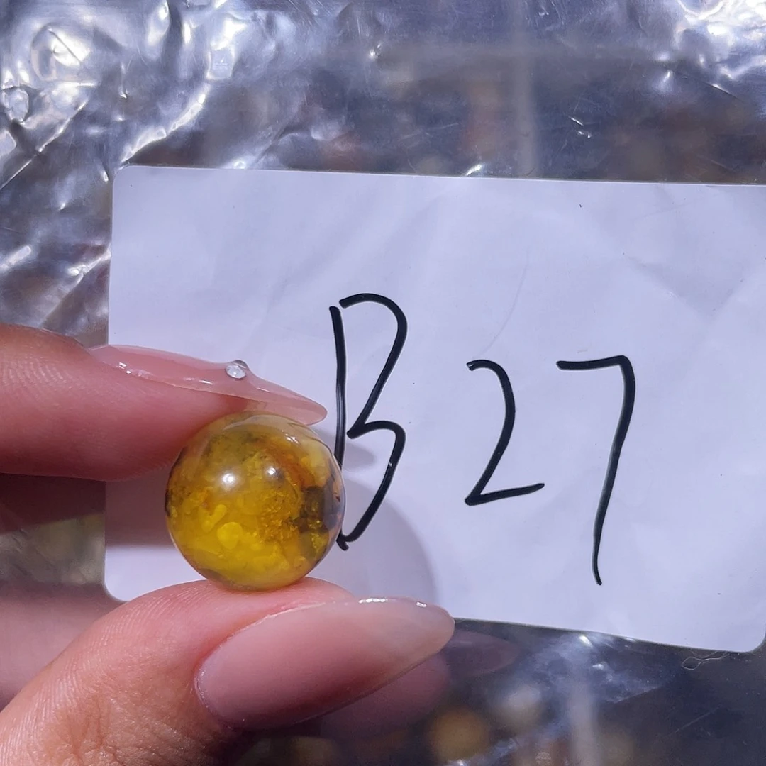 未镶嵌琥珀裸石14.6福利