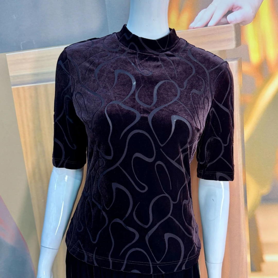 秀巧专柜高端丝绒清新涂鸦时尚5分袖小衫8562款