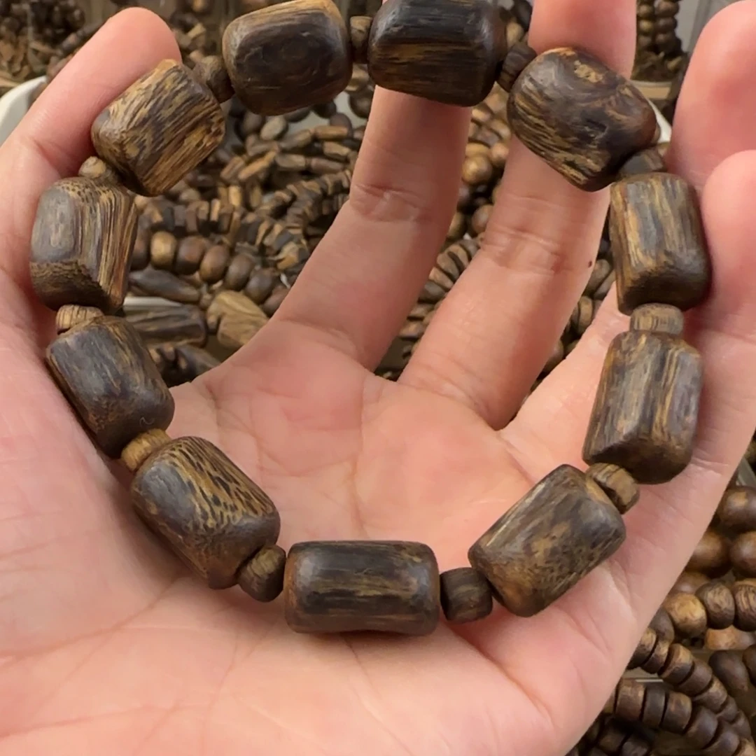 晴****沉香手串奇楠手串14克