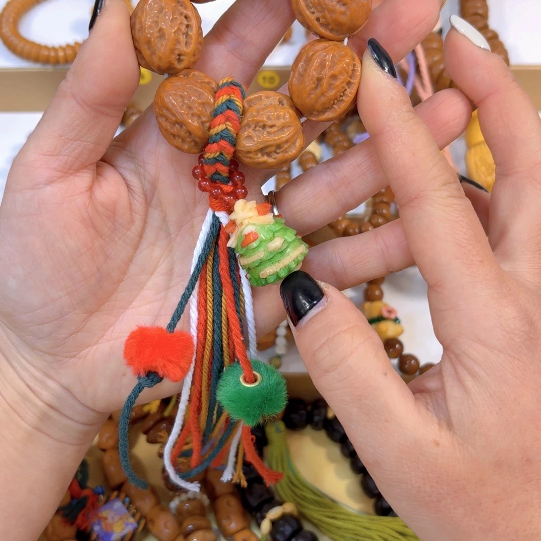 星月菩提吊坠秋子核桃手捻根付圣诞