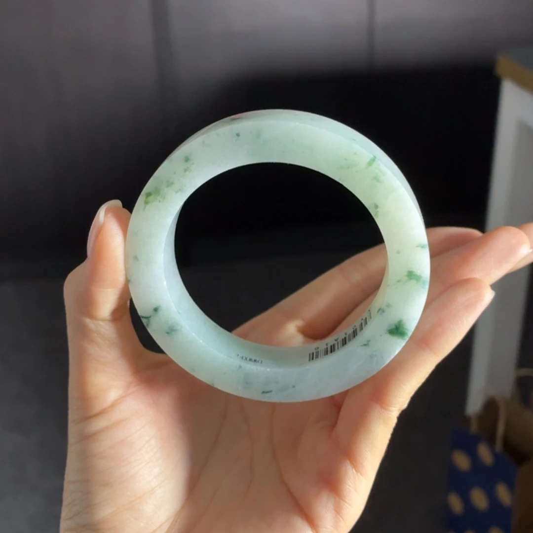 人***酒定制翡翠未镶嵌翡翠