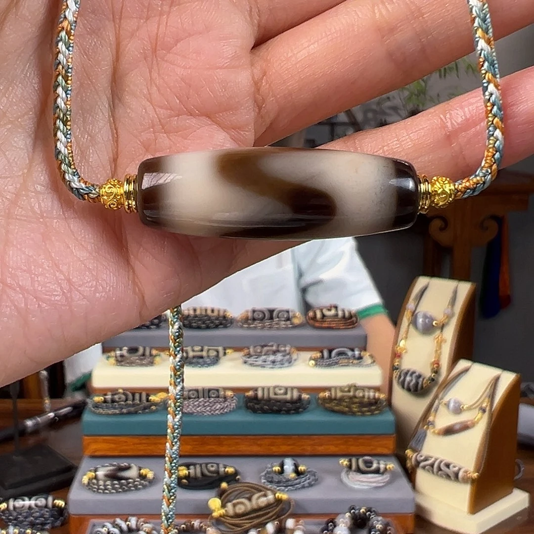 微***冷未镶嵌颈饰玛瑙/玉髓