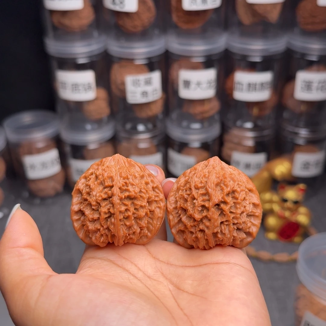 木***名把件文玩核桃桃心星星