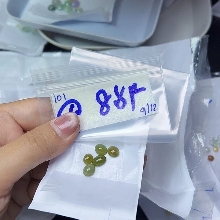 未镶嵌定制翡翠@***?不