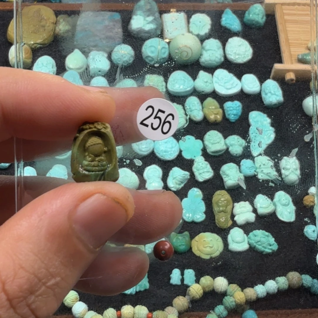 南红玛瑙未镶嵌珠宝奇石
