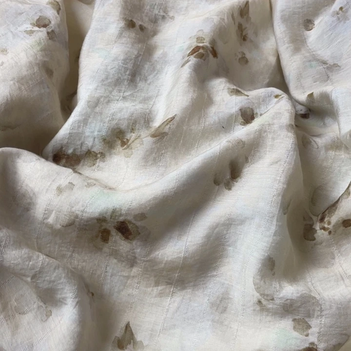 咖色印花1.5米。