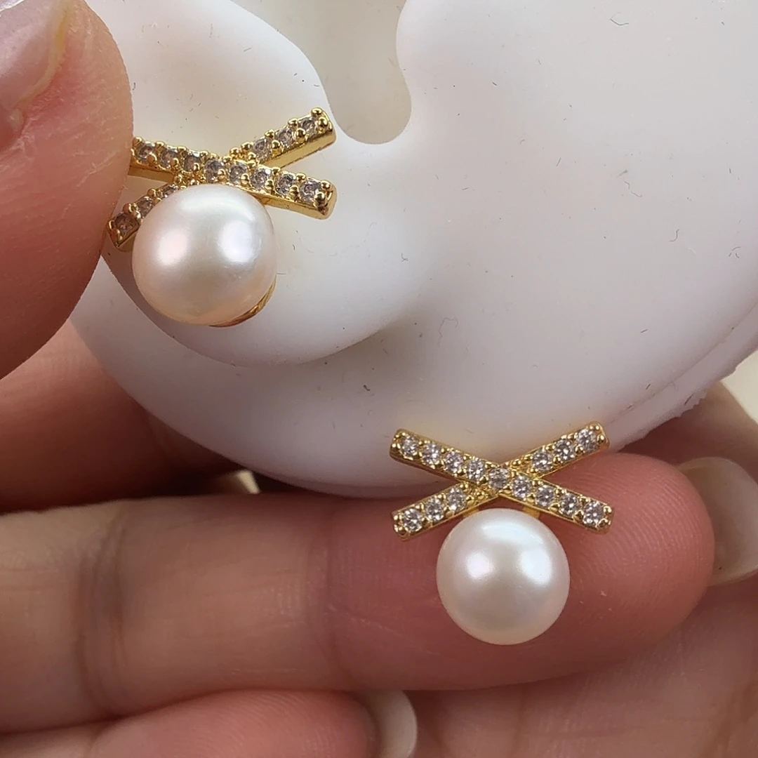 淡水珍珠耳饰未镶嵌