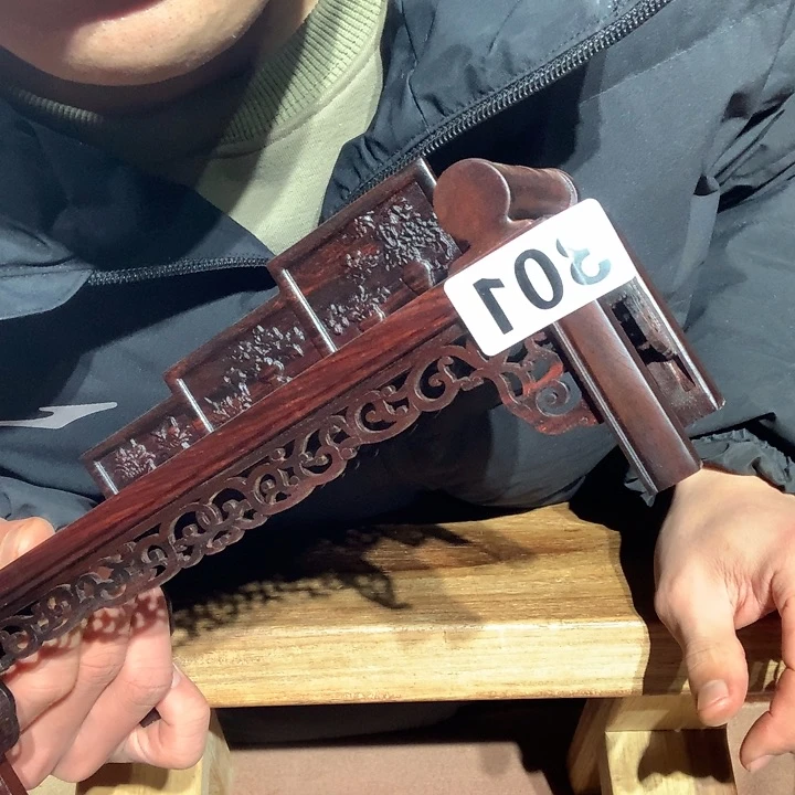 微凹黄檀（南美大红酸枝）301