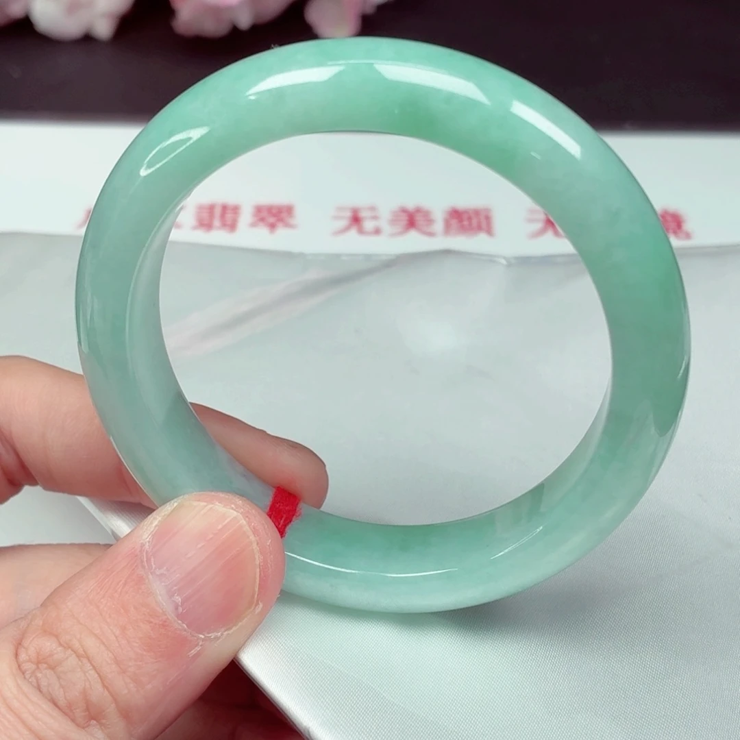 翡翠未镶嵌手镯56.8圈