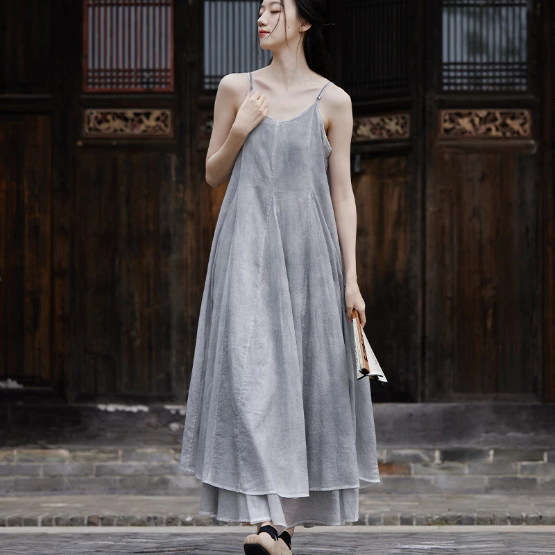 2025夏季暗黑风柳叶拼接大摆打底吊带裙旅拍喷染连衣裙