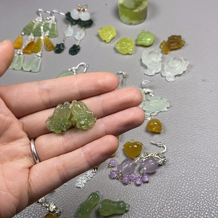 蛇纹石玉未镶嵌挂件耳饰耳环项链