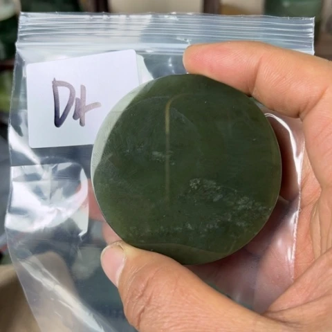 和田玉珠宝半成品未镶嵌