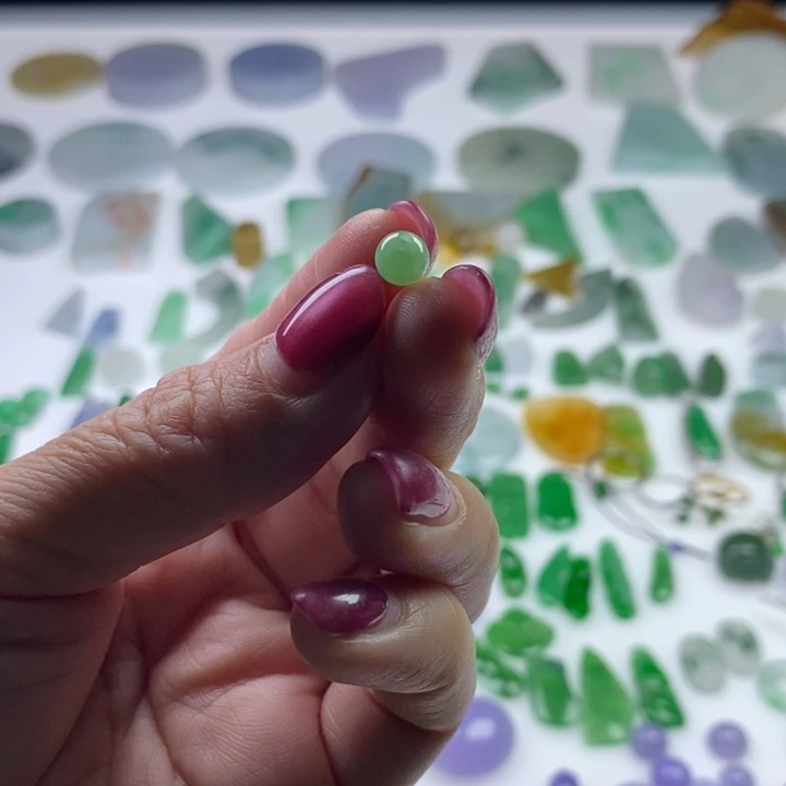 ****睡翡翠未镶嵌挂件天然翡翠