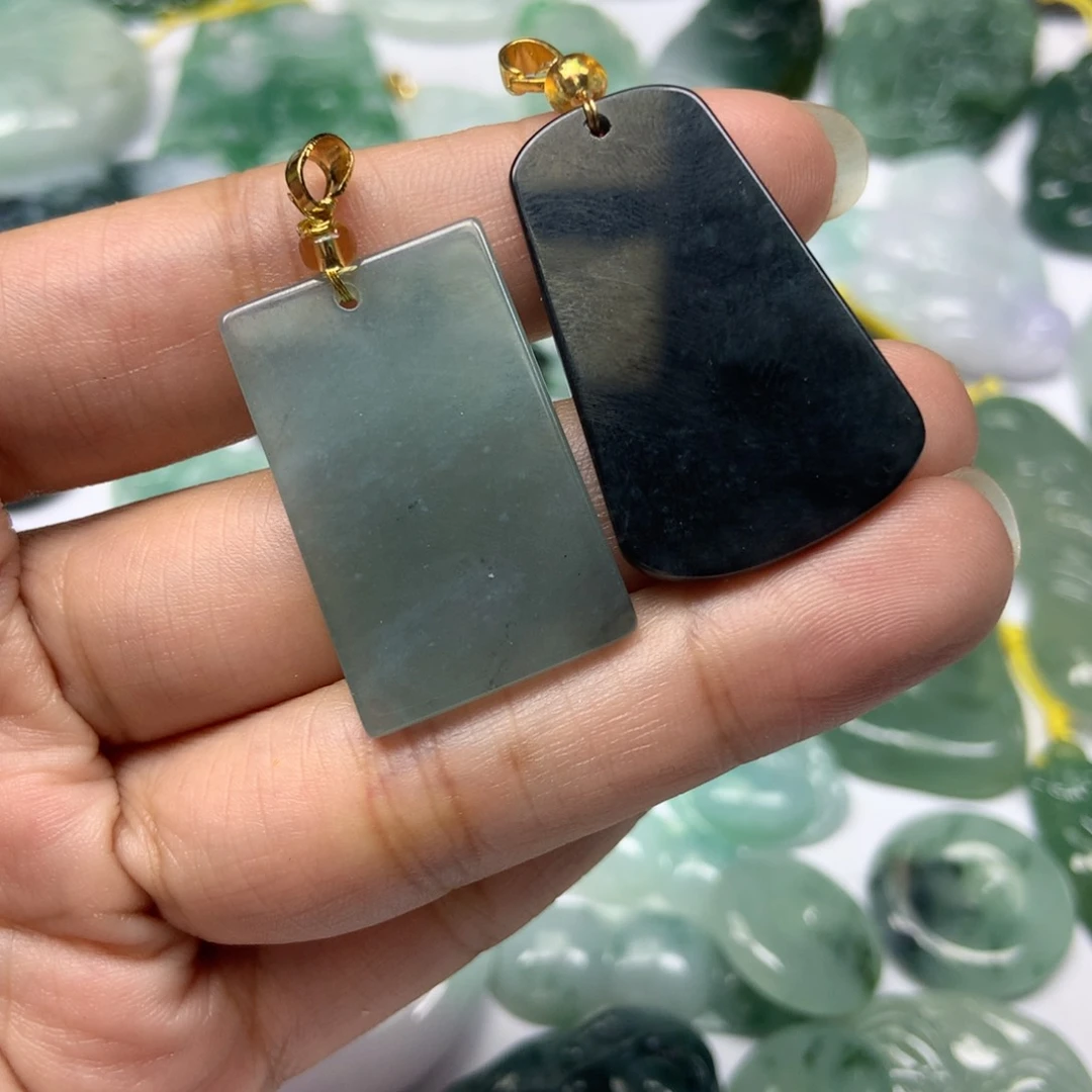 翡翠颈饰未镶嵌天然翡翠