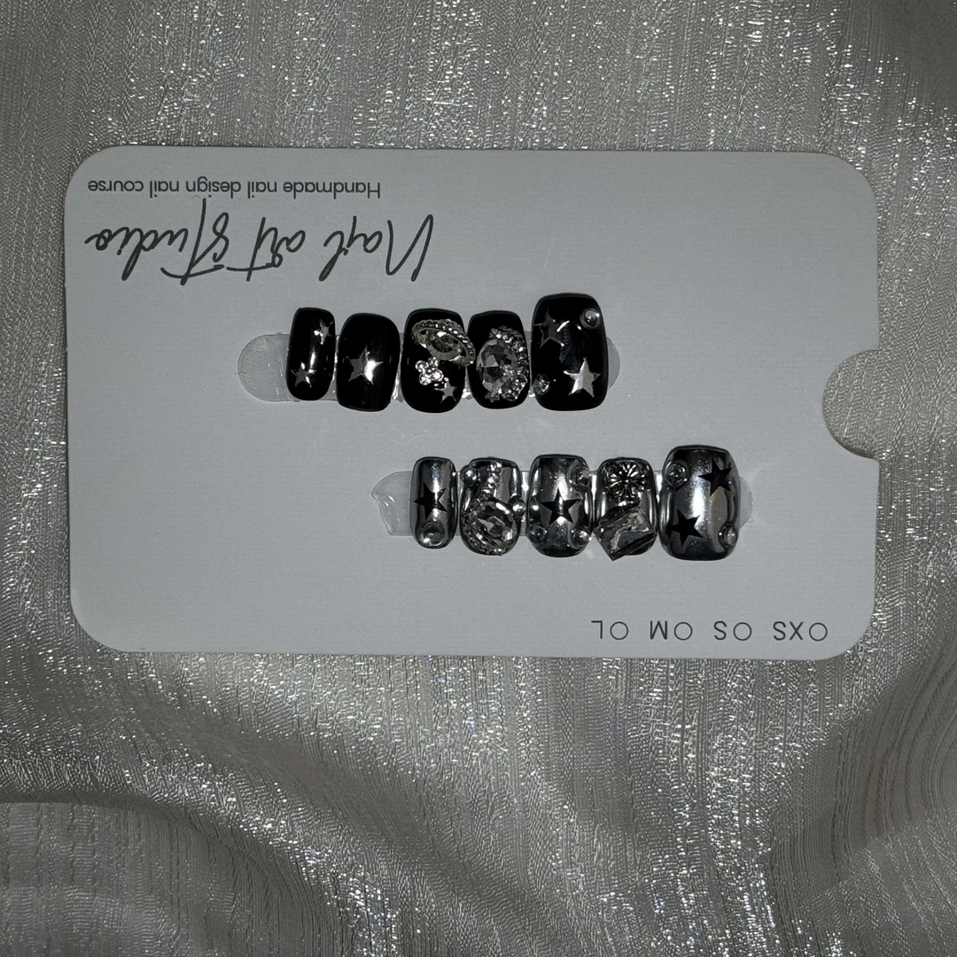 (Dina）手工穿戴甲 银色魔镜粉  星星大钻款