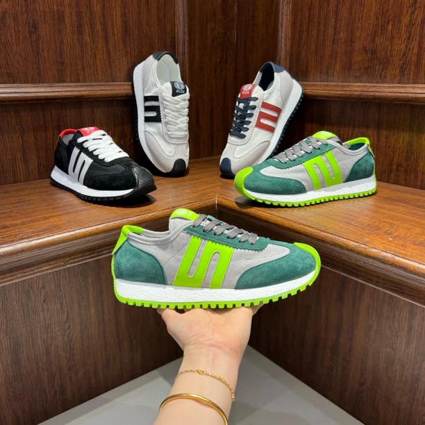 2025春季新款布面低帮舒适时尚休闲运动百搭透气男款阿甘鞋 潮鞋