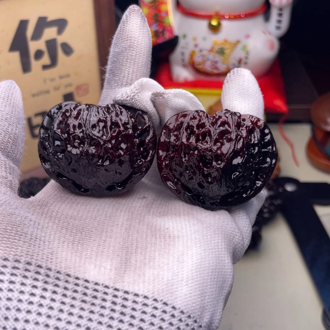 文玩核桃吊坠宫灯对彩漏