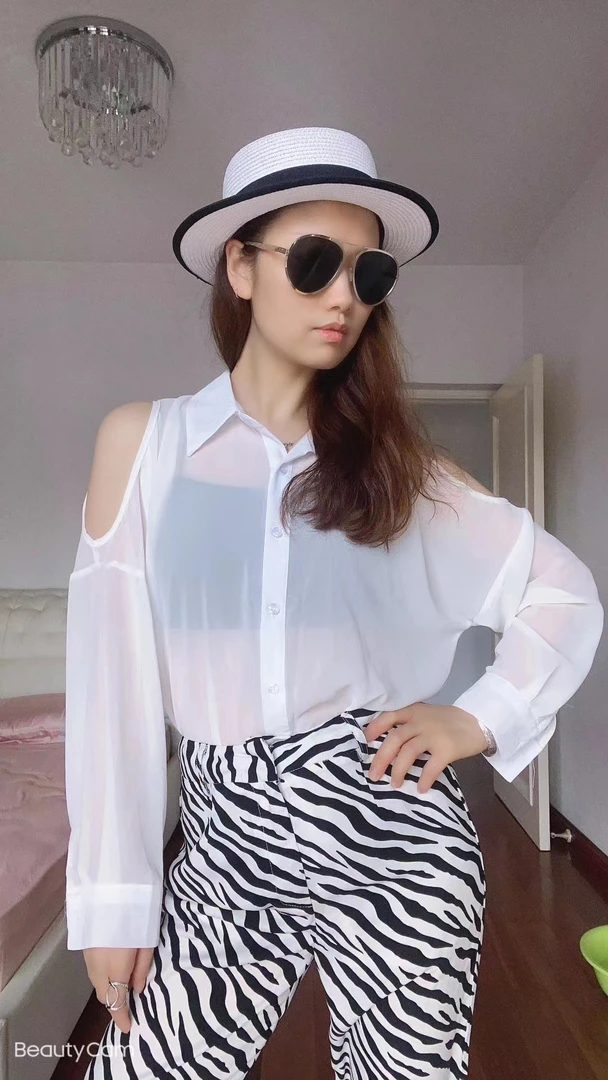 高品质时尚个性露肩衬衫