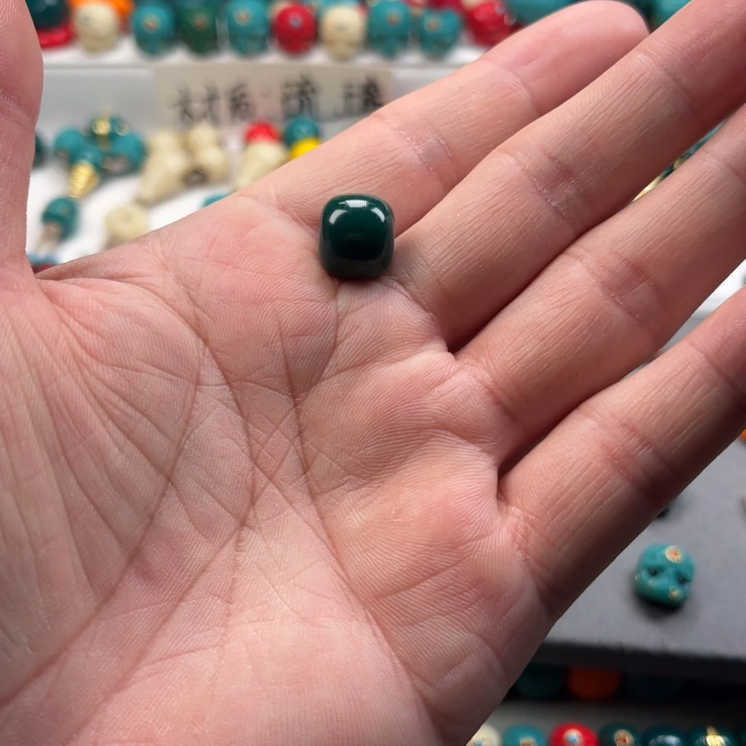 琉璃颈饰来*。琉璃配饰12