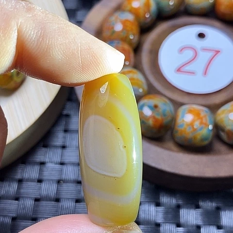 未镶嵌颈饰玛瑙/玉髓心**树
