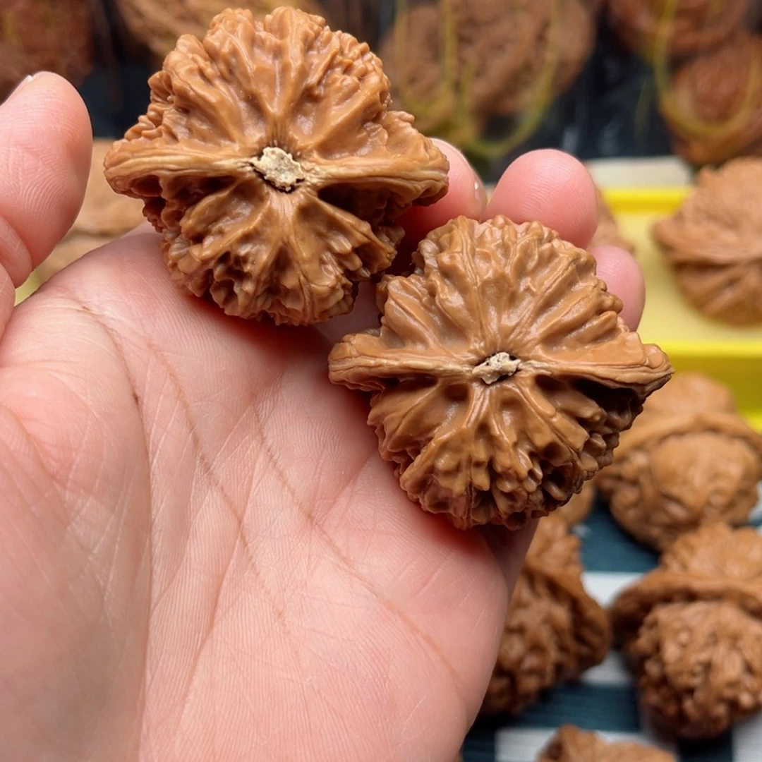 【闪购商品】桃木文玩核桃手把件43宫灯