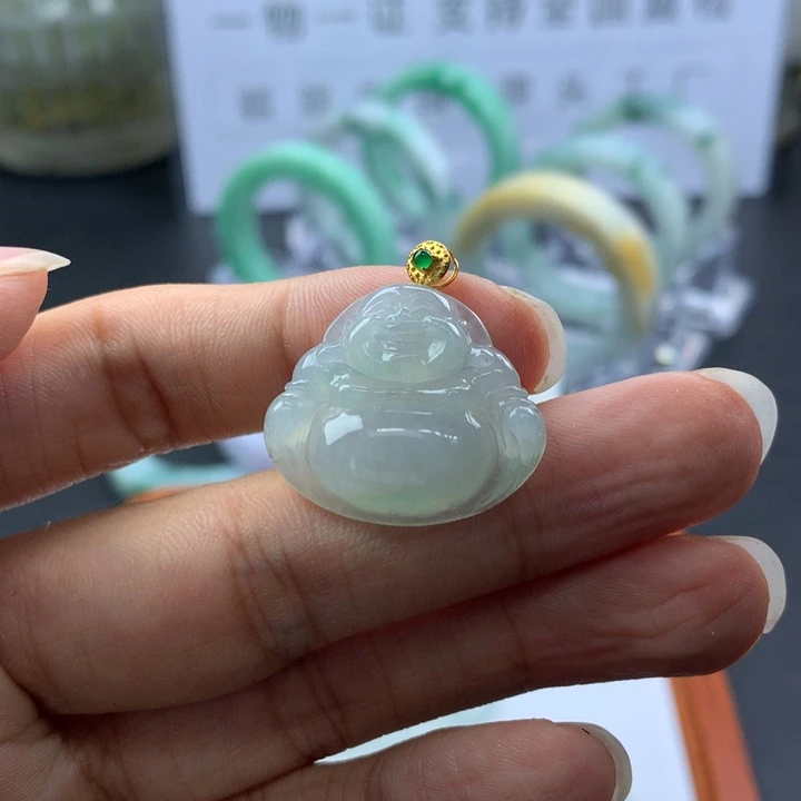 竹***子翡翠18K金镶嵌颈饰佛公吊坠