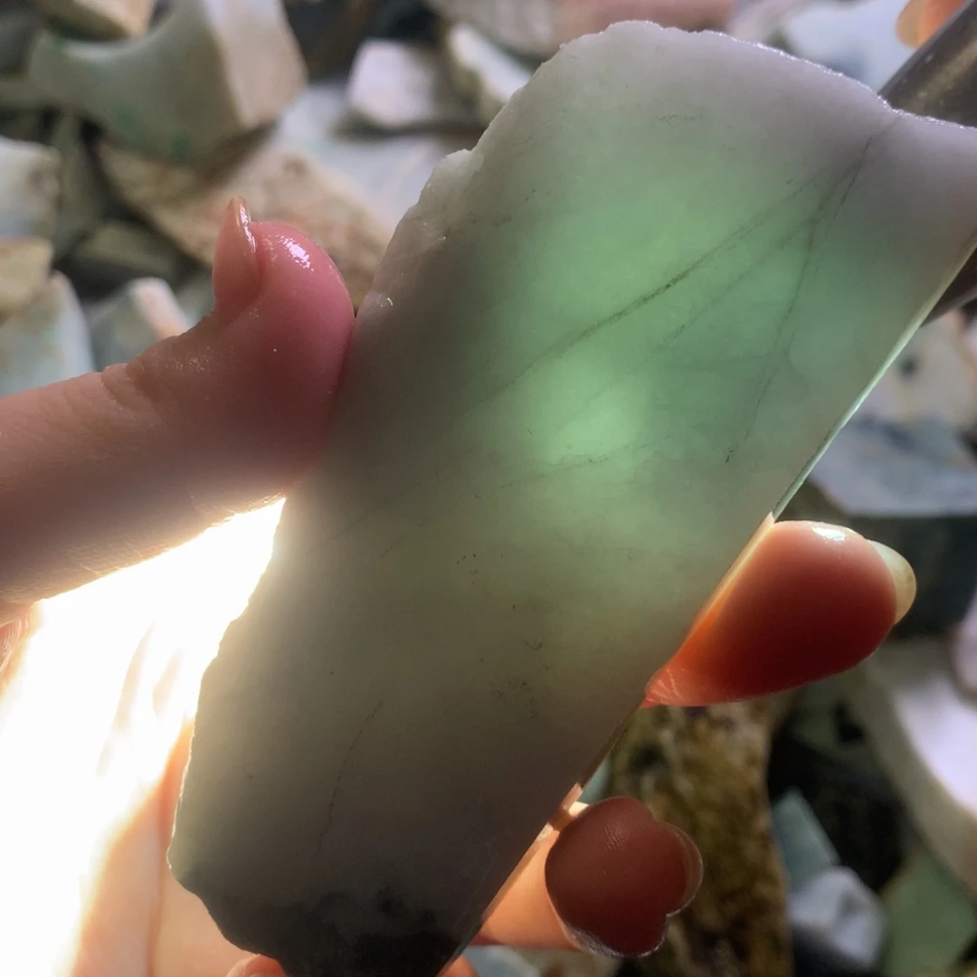 翡翠颈饰未镶嵌缅甸翡翠