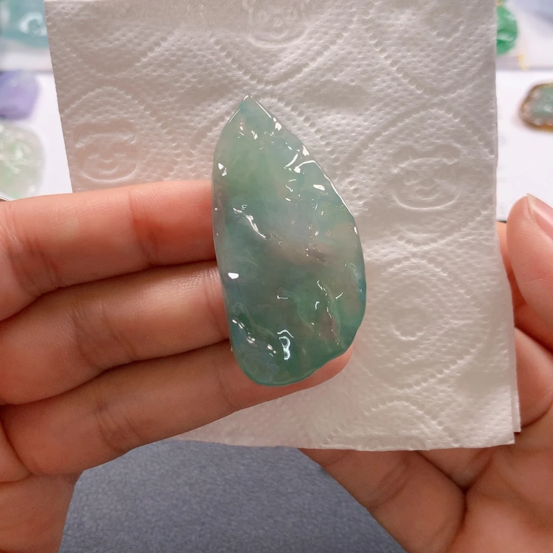 【闪购商品】翡翠吊坠(不含链)未镶嵌