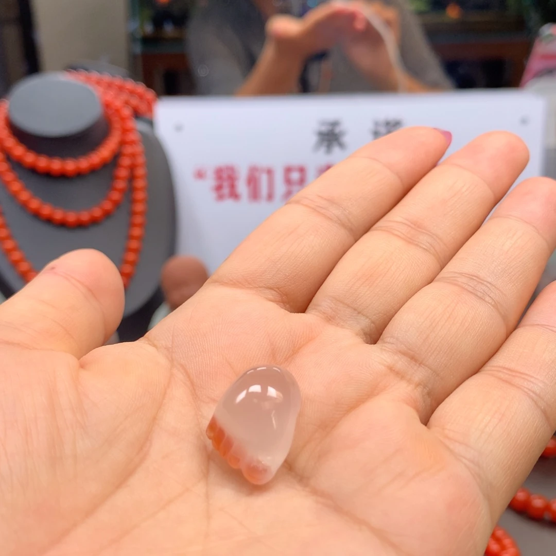 颈饰未镶嵌南红玛瑙知足常乐杨柳冰飘
