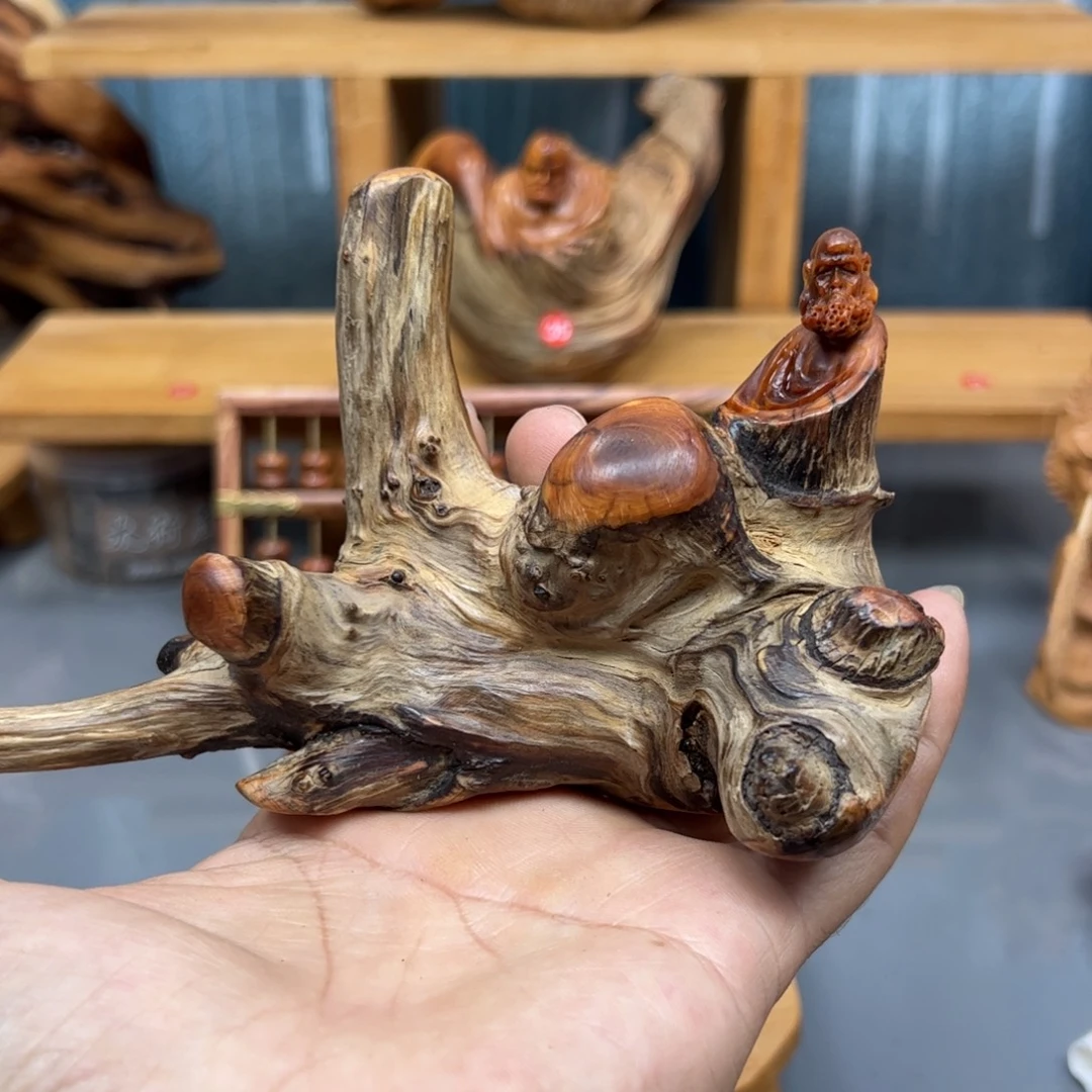 六***路木崖柏木摆件手把件
