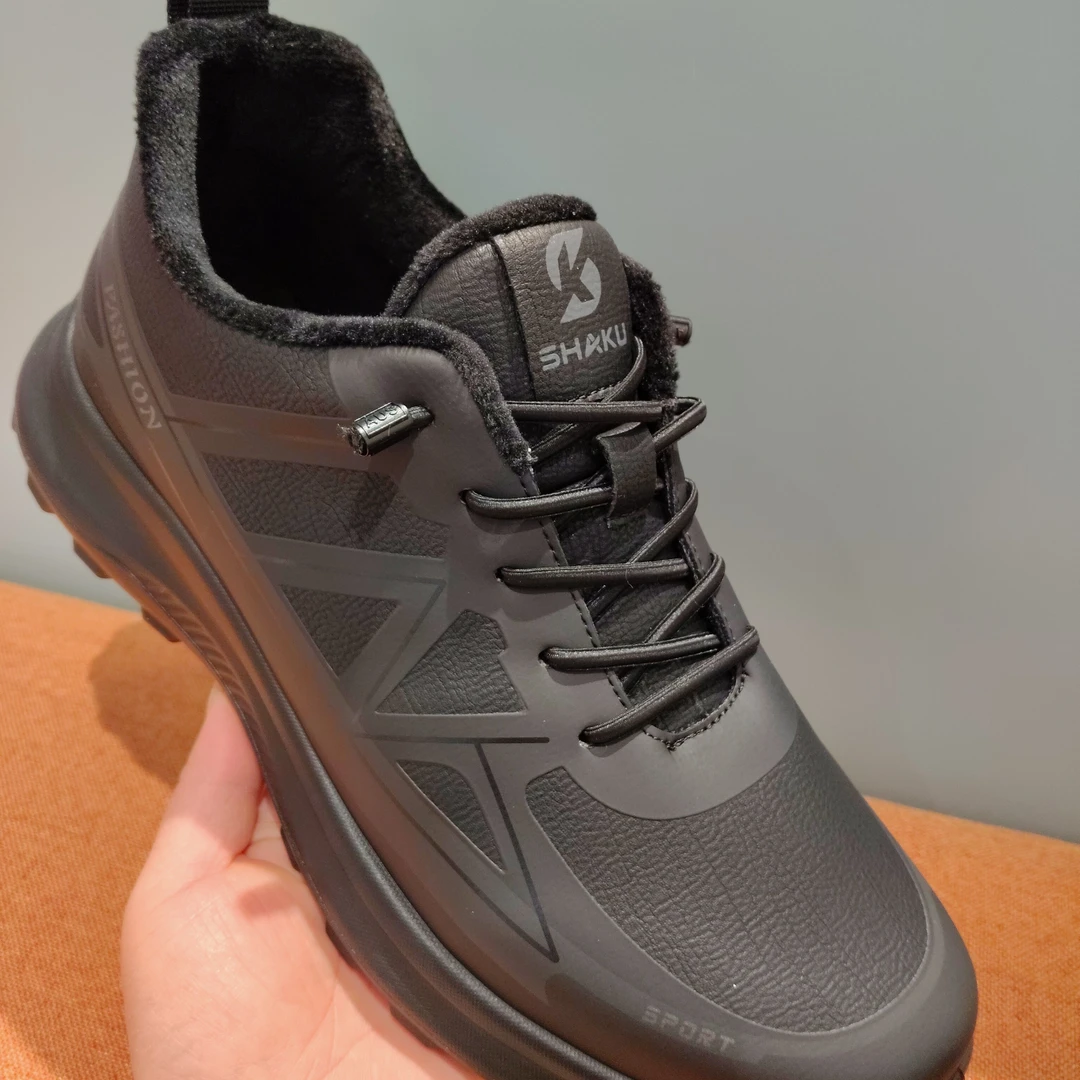 男鞋冬季加绒软底低帮时尚休闲棉鞋户外跑步黑色轻便