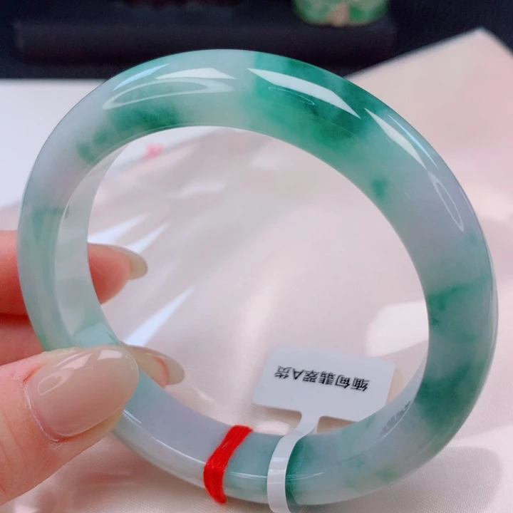 翡翠未镶嵌手镯59。60