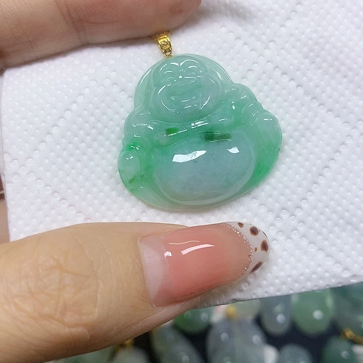 翡翠未镶嵌颈饰挂件