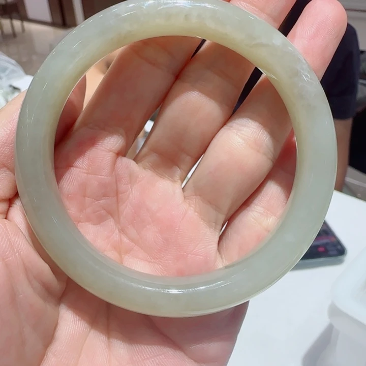未镶嵌手镯和田玉637