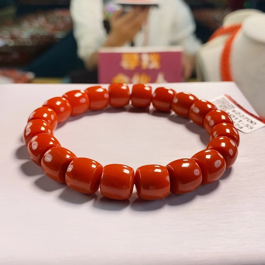 未镶嵌云端  10+mm  多样性发一南红玛瑙