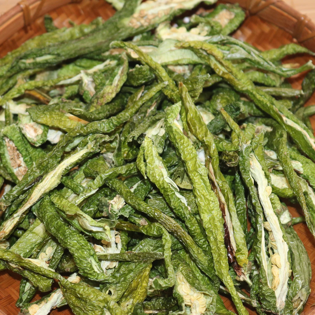 农家新鲜自晒干辣椒青辣椒皮青椒壳薄皮特辣