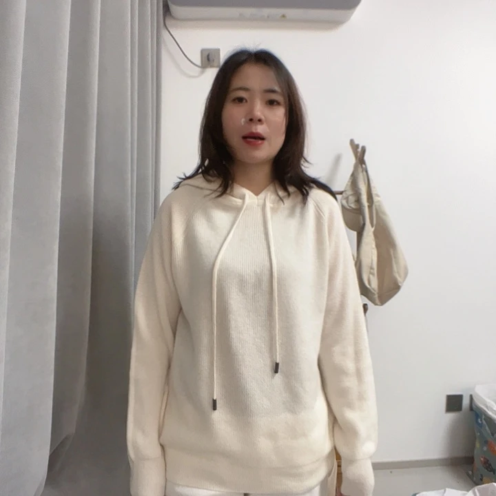 白色元宝针帽衫纯山羊绒