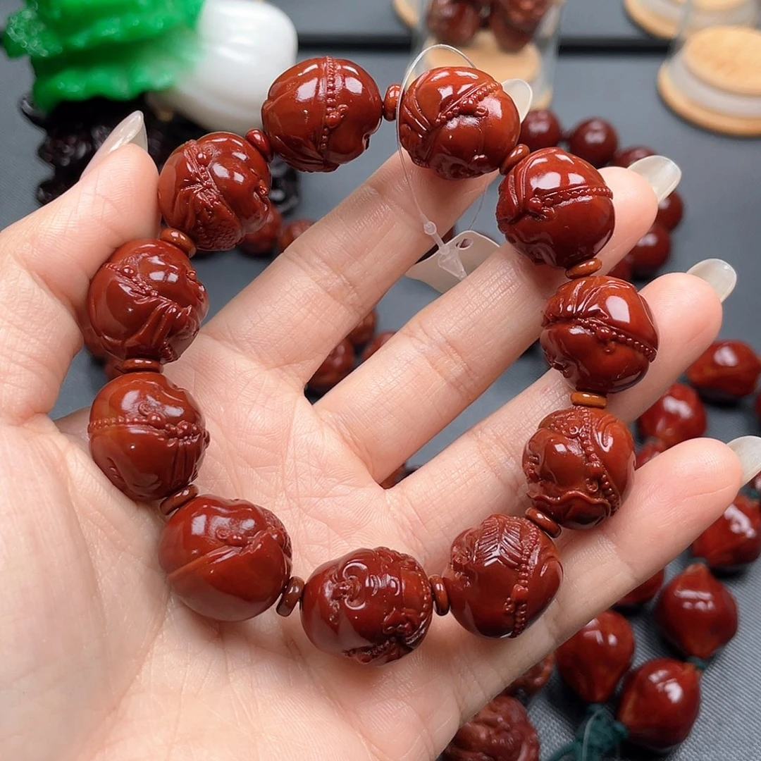 王***情手串橄榄核弥勒手串