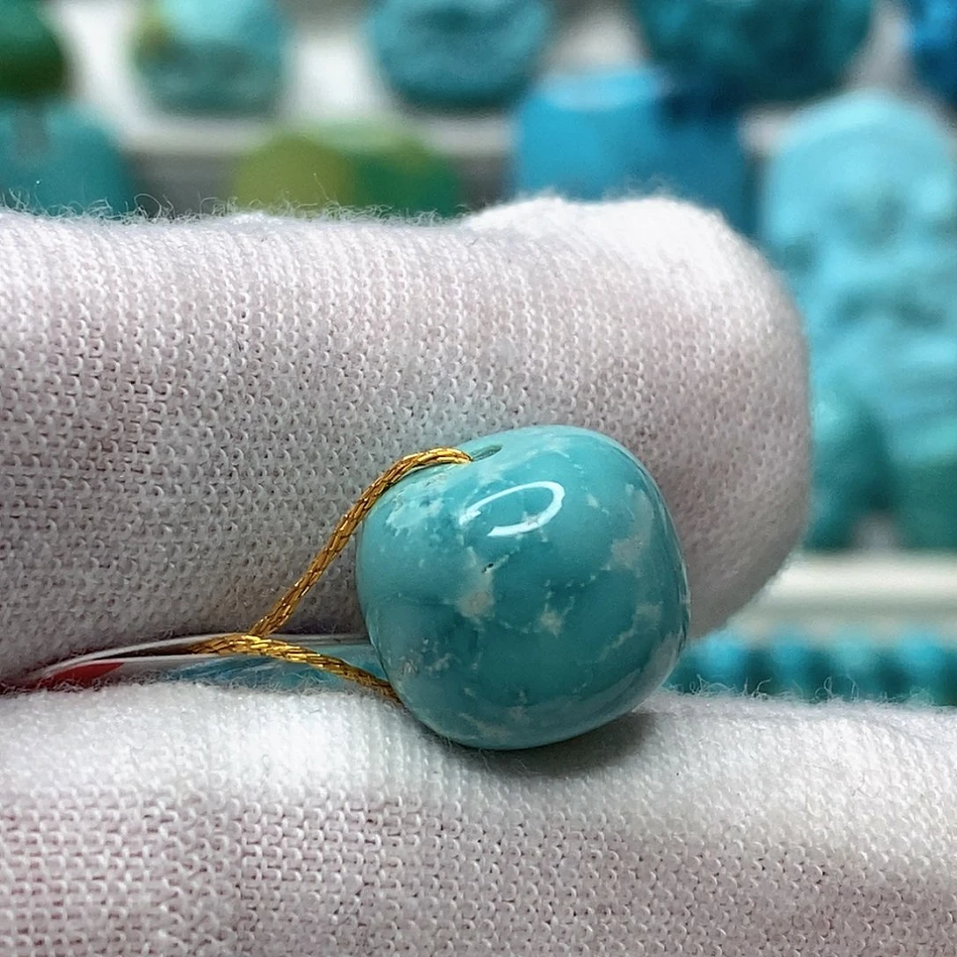 绿松石未镶嵌天然原矿 地大质检12.2mm