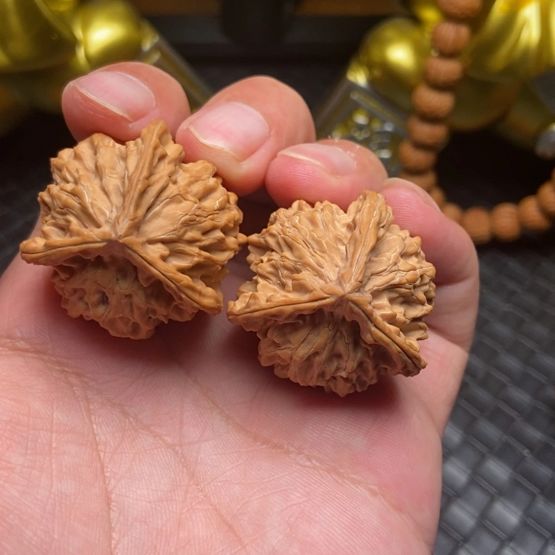 桃核把件澳*发直播间全品盘山三棱