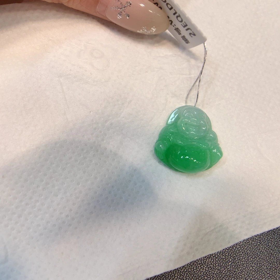 翡翠18K金镶嵌颈饰佛公